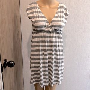 Poof size small, mini dress, gray and white striped, v-neck stripes S